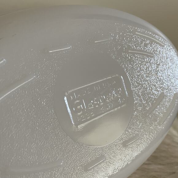 Vintage Glasbake White 1 Quart Casserole Dish W/ Lid Red Polka Dots Rare - Picture 5 of 8